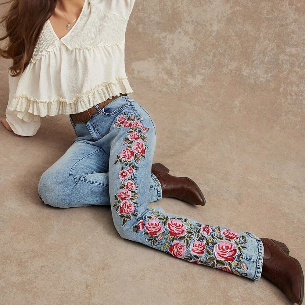 Light Wash Boho Women's High Rise Floral Denim Jeans - Picture 2 of 7